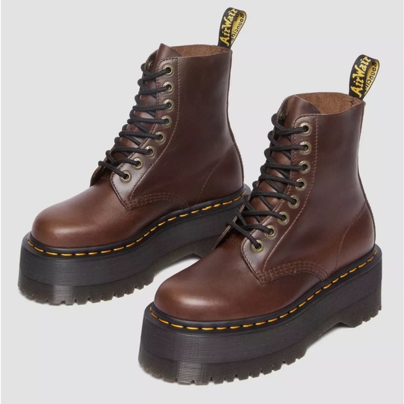 1460 PASCAL MAX PULL UP LEATHER PLATFORM BOOTS - Size 6  NWOB.   NEVER WORN! - Picture 7 of 9